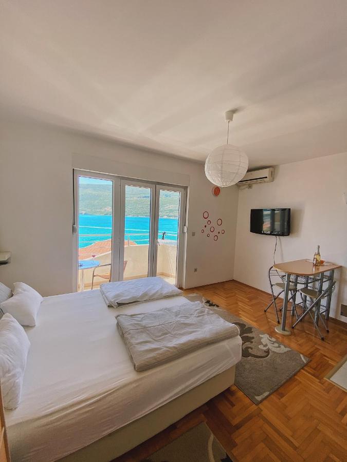 Apartments Bellevue - Otasevic Herceg Novi Eksteriør billede