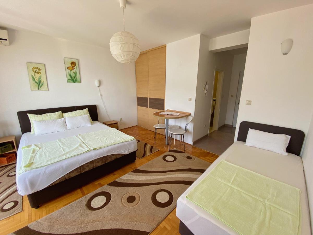Apartments Bellevue - Otasevic Herceg Novi Eksteriør billede